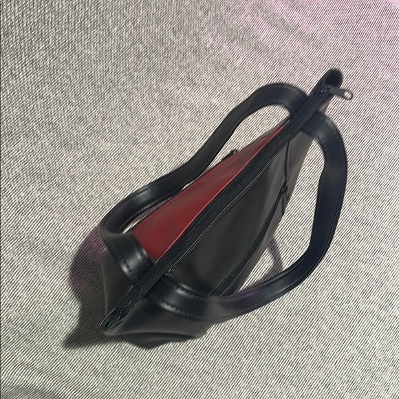 Red and Black Shoulder Bag - Picture 12 of 15